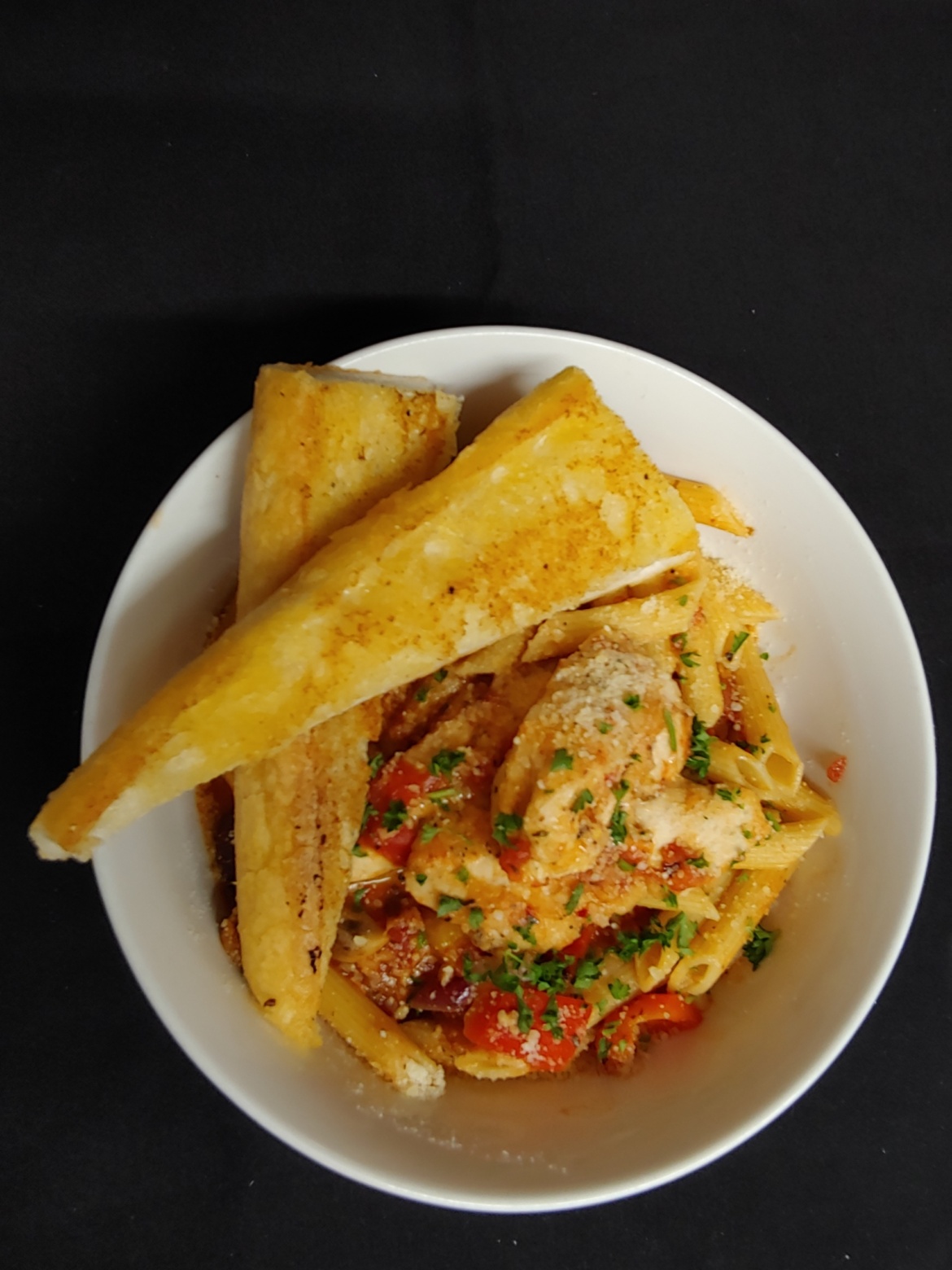 Tasty Pastas – Chicken Cacciatore